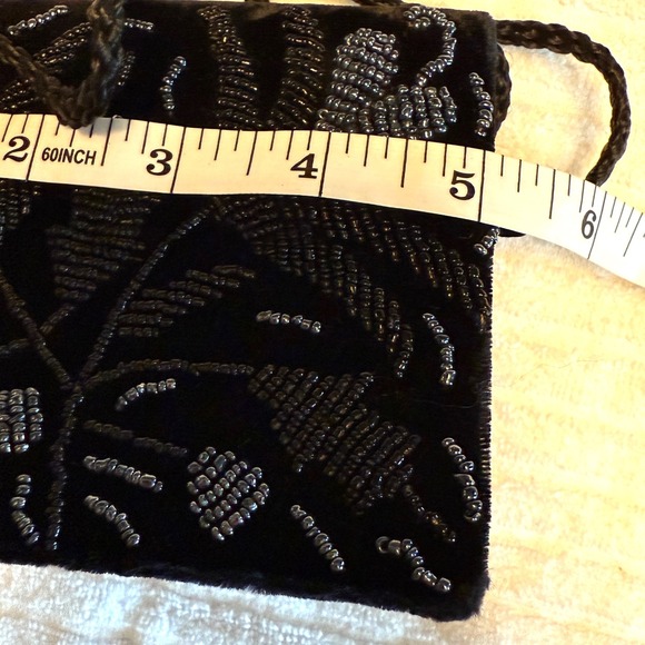 Vintage Black Velvet Beaded Evening Bag Purse Art Deco Floral 5"x4" Snap Closure - Picture 4 of 6